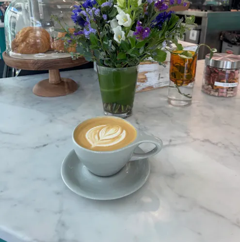 Cala La Jolla Cafe