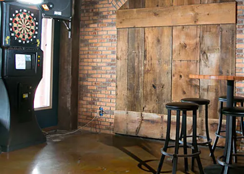Blvd Bar & Grille