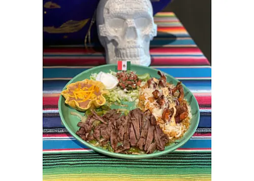 Photo 1 of 4: R Vida Cantina