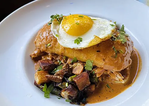 Cava Azul Cocina & Cantina