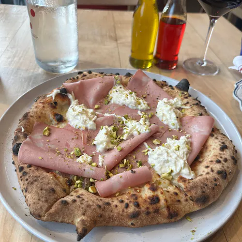 Stellina Pizzeria - Union Market
