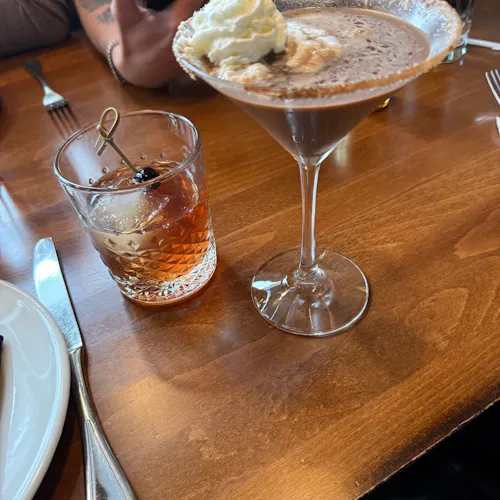 Nosh Kitchen & Cocktails