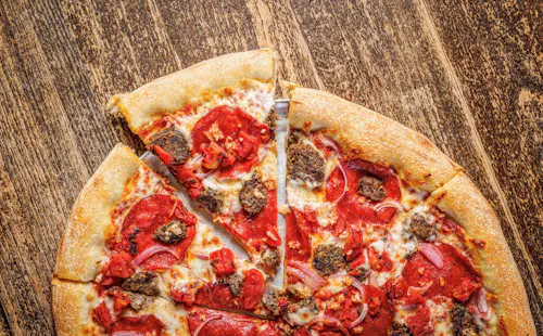 600 Degrees Pizzeria and Draft