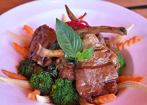 Sri Thai Kitchen & Sushi - Atl Station