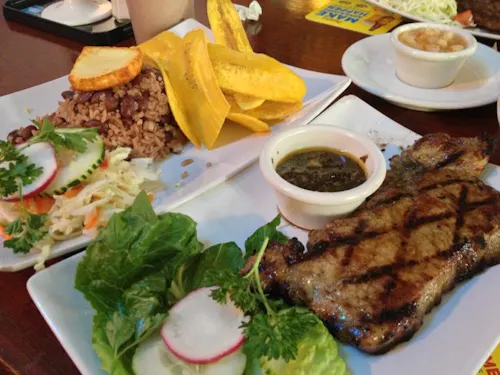 El Camacho Restaurante Nicaraguense