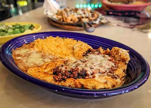 La Pinata Mexican Grill & Bar