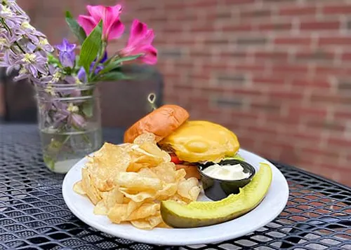Olde Towne Tavern