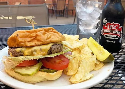 Olde Towne Tavern