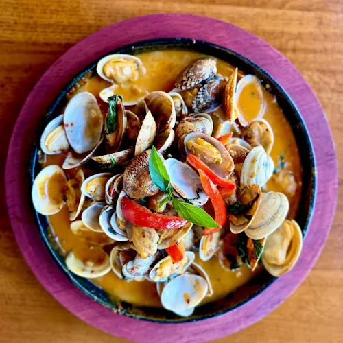 Vela Brunch & Thai