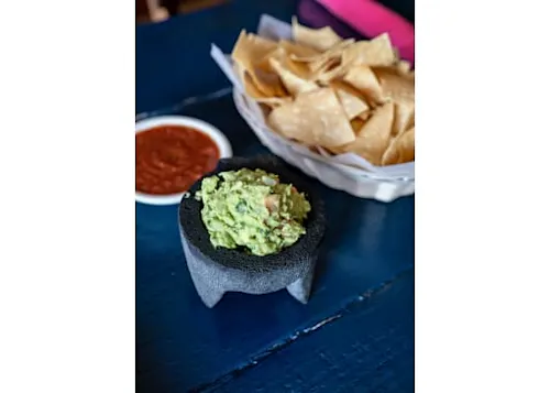 Al Chile Bar & Restaurant