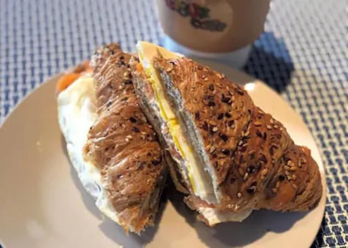 Arbuz Cafe