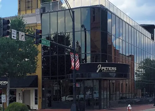 J Peter's Grill & Bar - Main Street