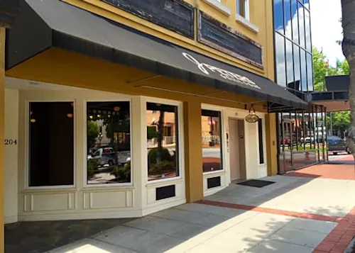 J Peter's Grill & Bar - Main Street