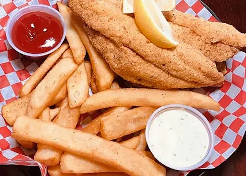 Fish N ' Tails Oyster Bar