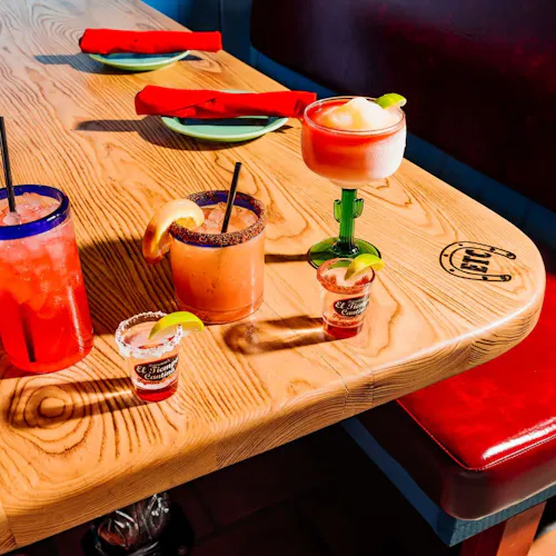 El Tiempo Cantina
