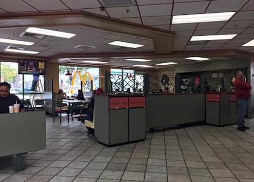 McDonald's - E 1st St