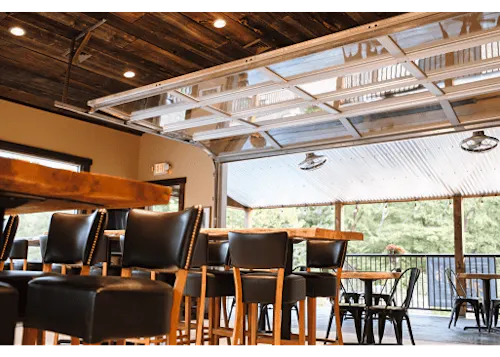 Ginny’s Neighborhood Pizza Joint