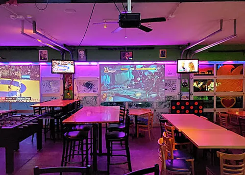 Diggs Bar & Grill