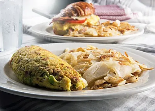 Lumes Brunch Cafe