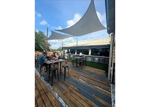 Wakesurf Saloon