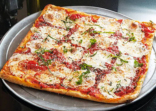 Photo 1 of 4: Hollywood Pizzeria & Restaurant