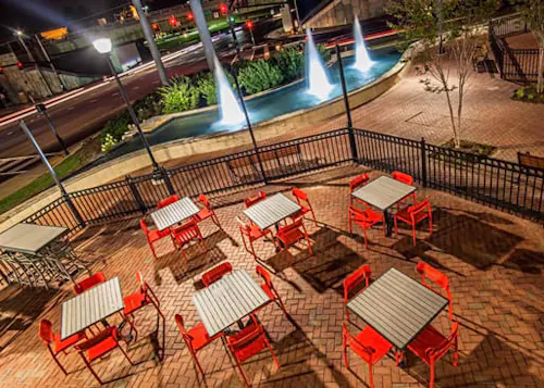 Creatwood Tavern & Rooftop
