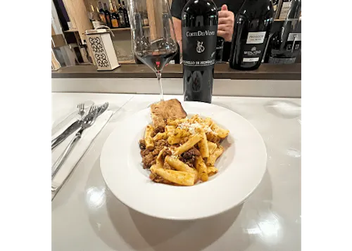 Café Sahara – Fine Wine & Food