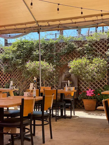 Vees Cafe Culver City