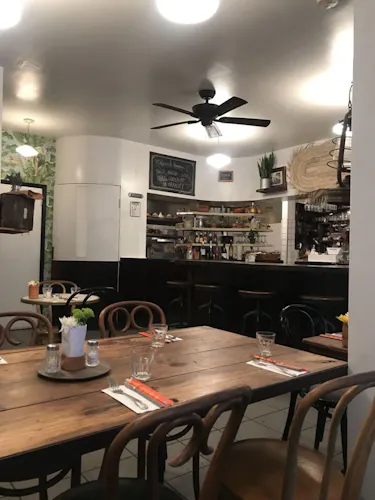 Simple Cafe & Restaurant