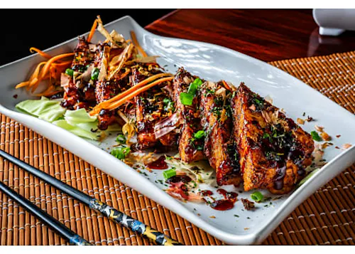 Bikkuri Sushi Noodle & Grill