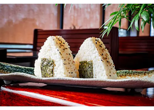 Bikkuri Sushi Noodle & Grill