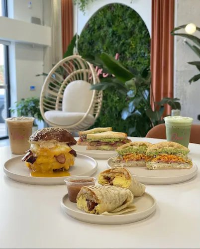 Dre's Cafe - Riverside Drive