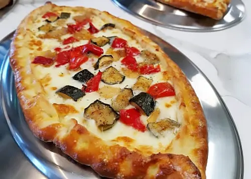 Genova's Pizza Station