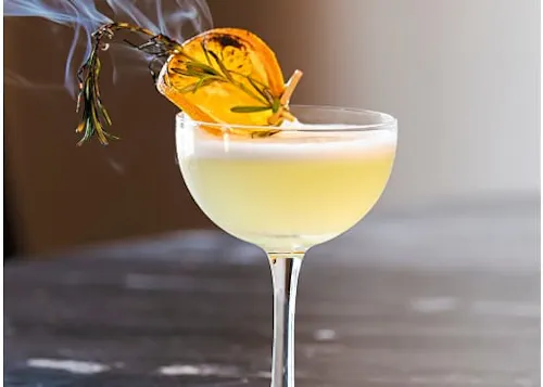Cache Cocktail & Wine Bar