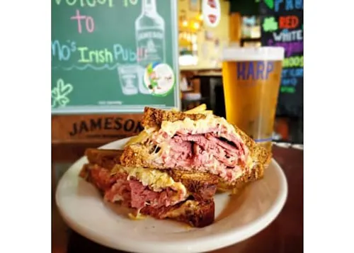 Mo's Irish Pub