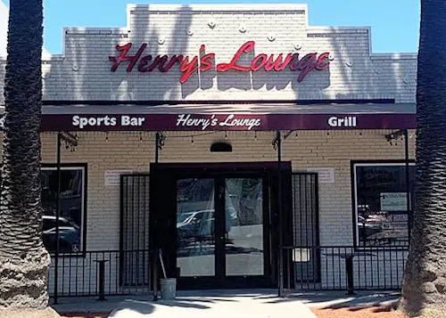 Henry's Lounge